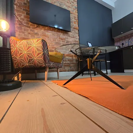 Przytulna Kawalerka W Kamienicy